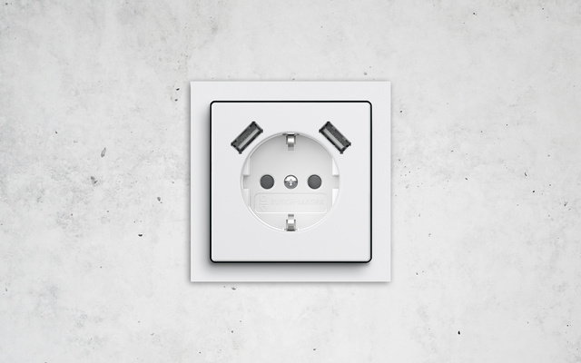 SCHUKO® USB-Steckdose bei NC-Elektrotechnik OHG in Niederweimar